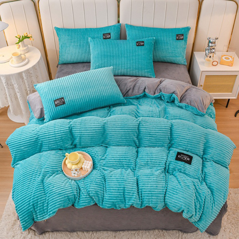 Embroidery And Quilting - Set di 3 Pezzi Copripiumino Invernale