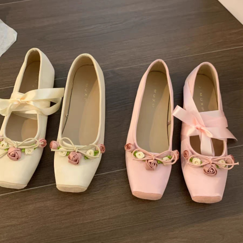 Scarpe basse da donna con fioc - Embroidery Dress recensione e prezzo