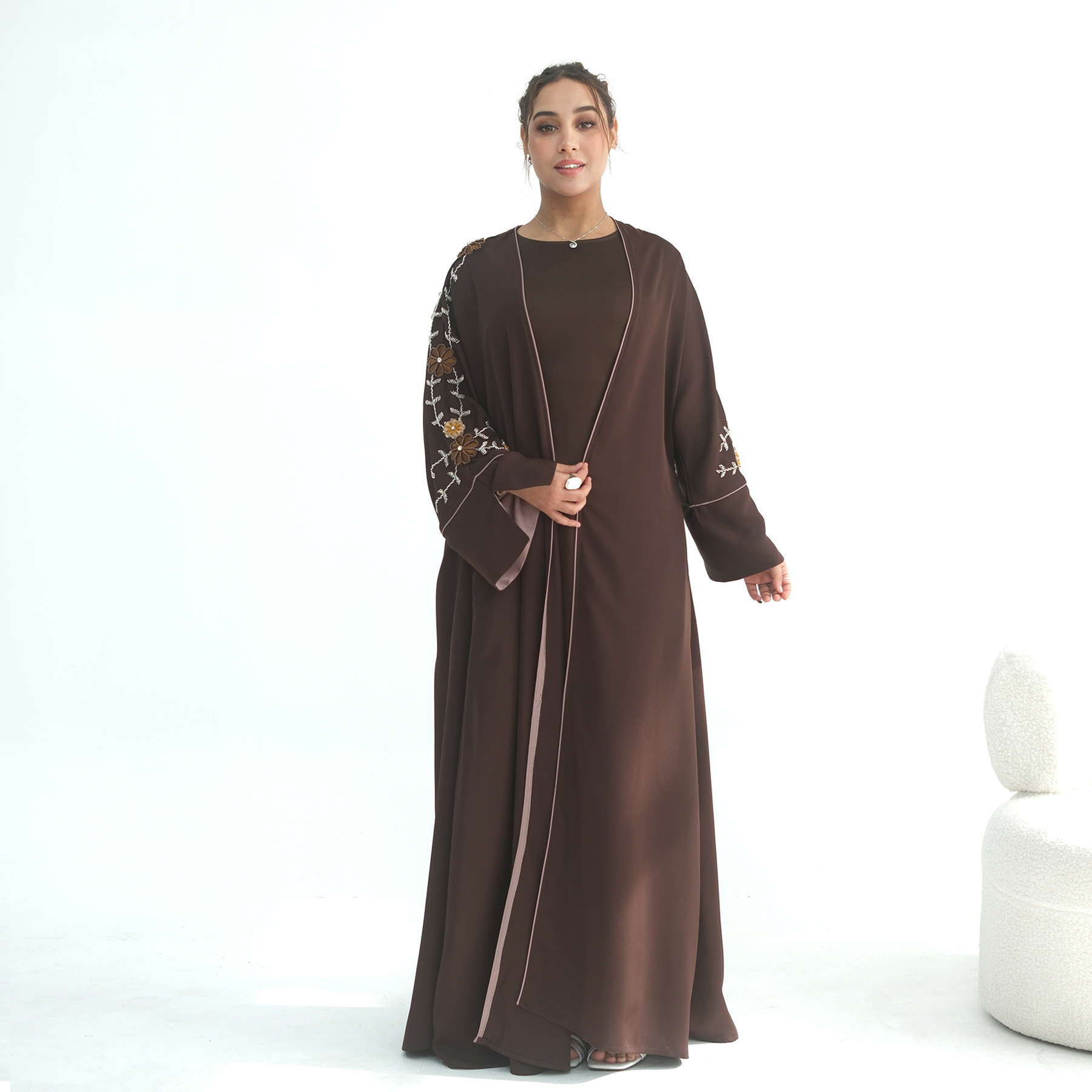 Abaya da Donna per l'Eid con R - Embroidery Arabic recensione e prezzo