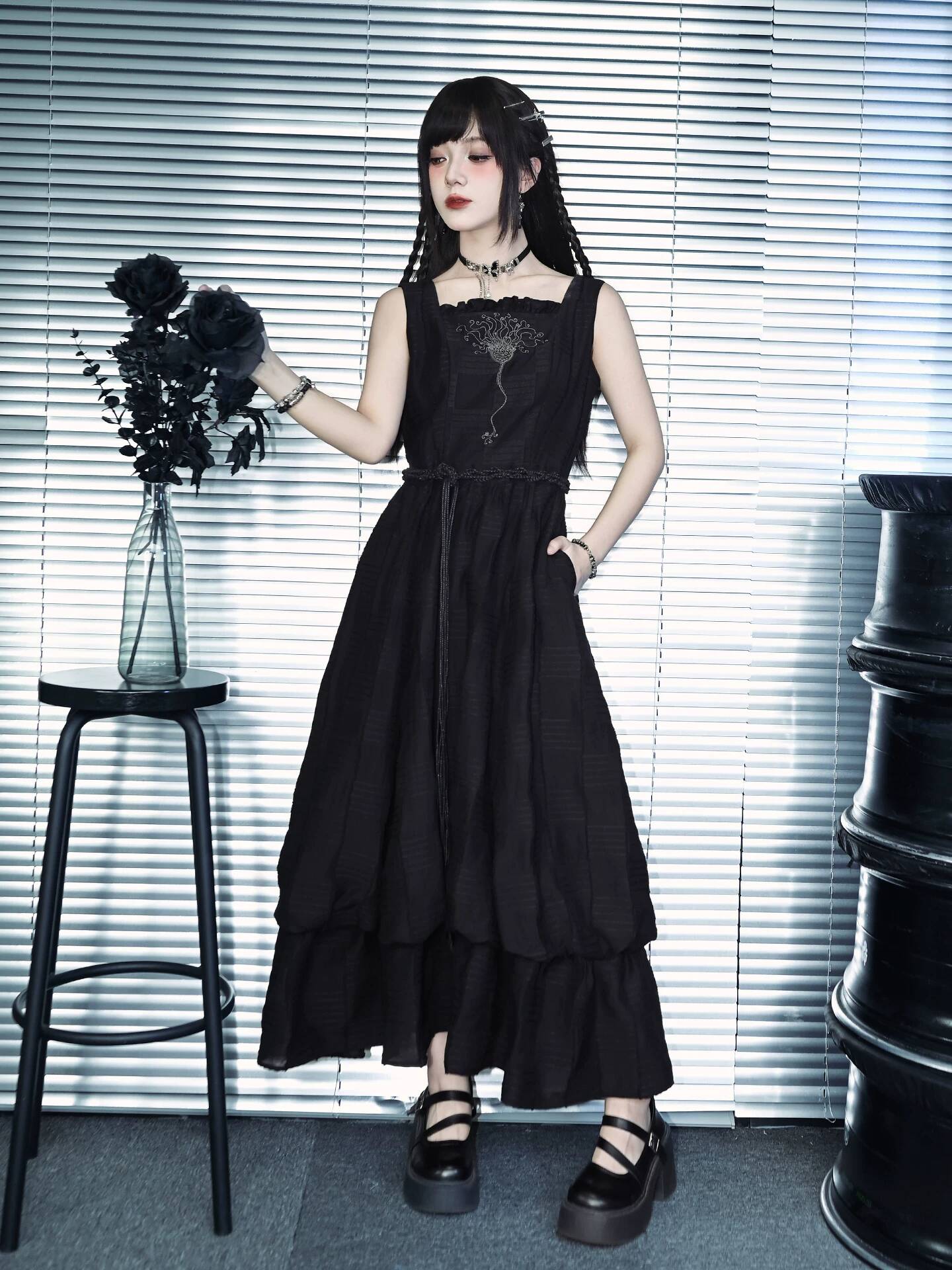 Nuovo Abito Nero a Doppio Stra - Embroidery Dress recensione e prezzo