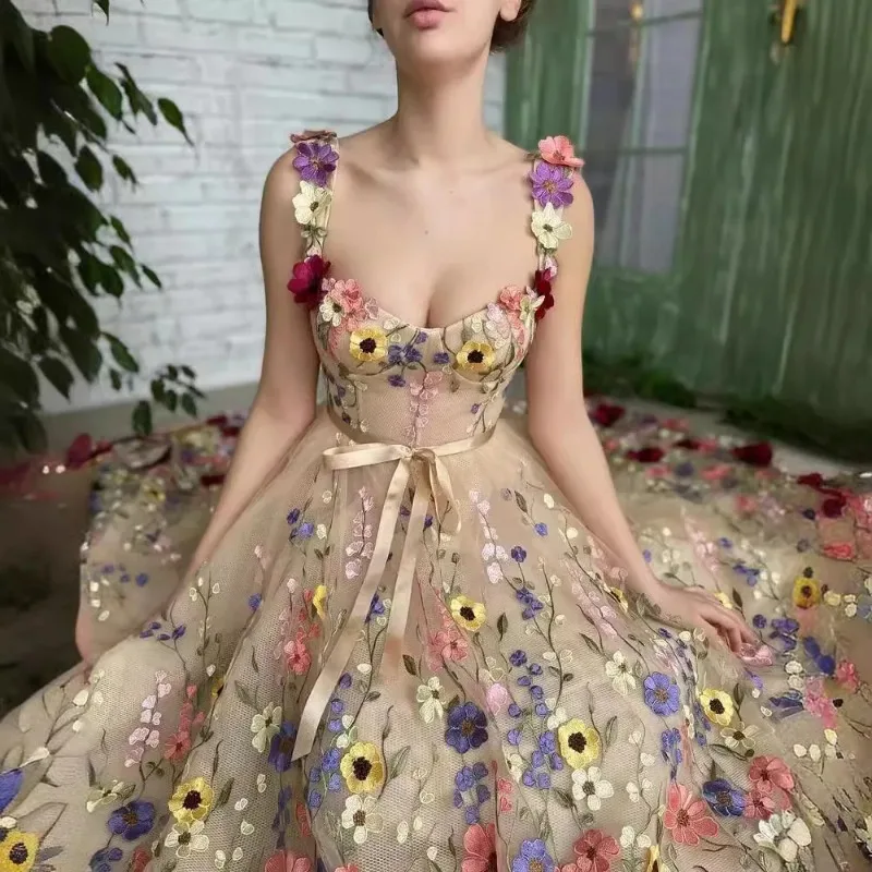 Fiori tridimensionali da donna - Embroidery Zara recensione e prezzo