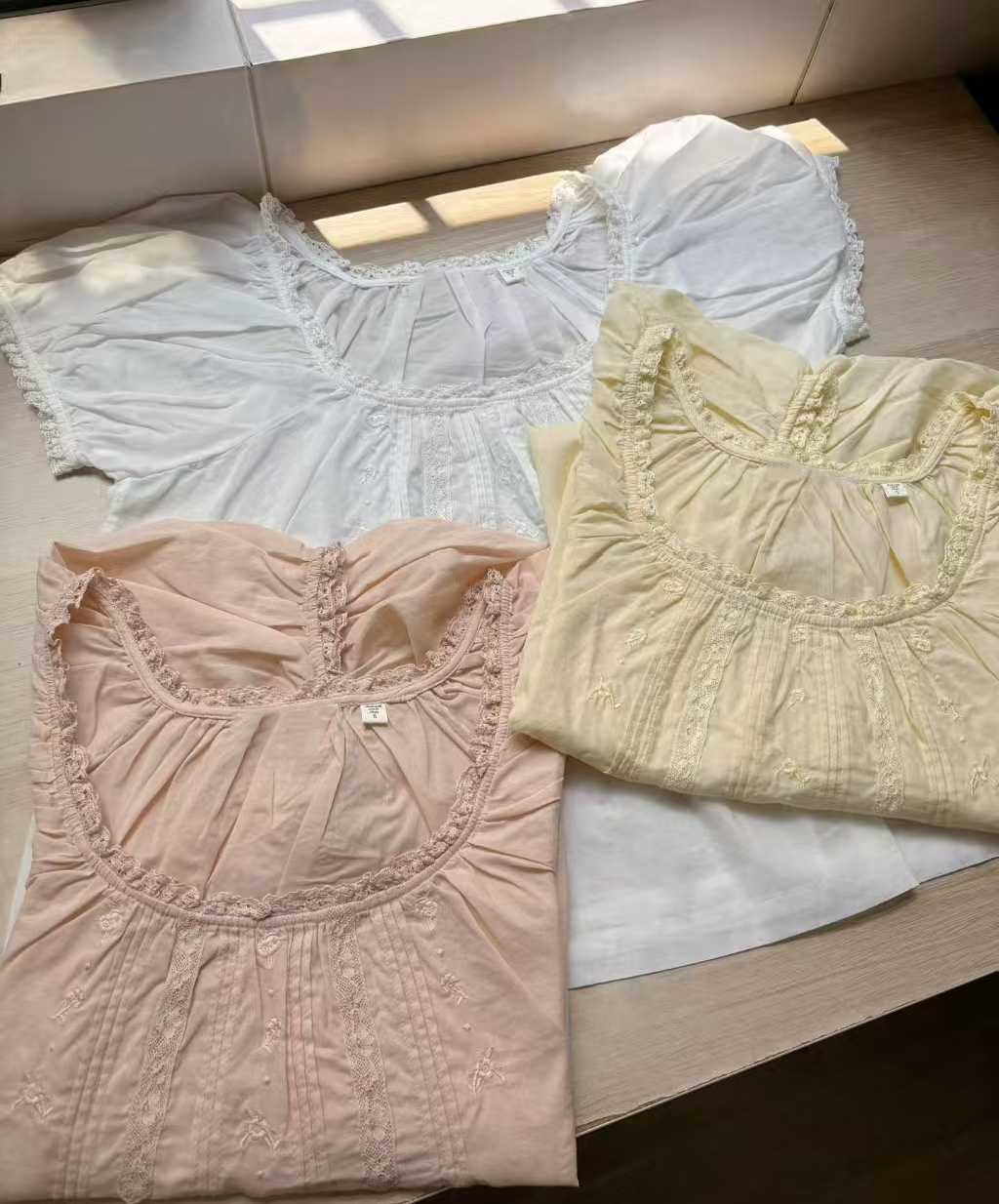 Camicetta da Donna in Pizzo Ri - Embroidery Patches recensione e prezzo