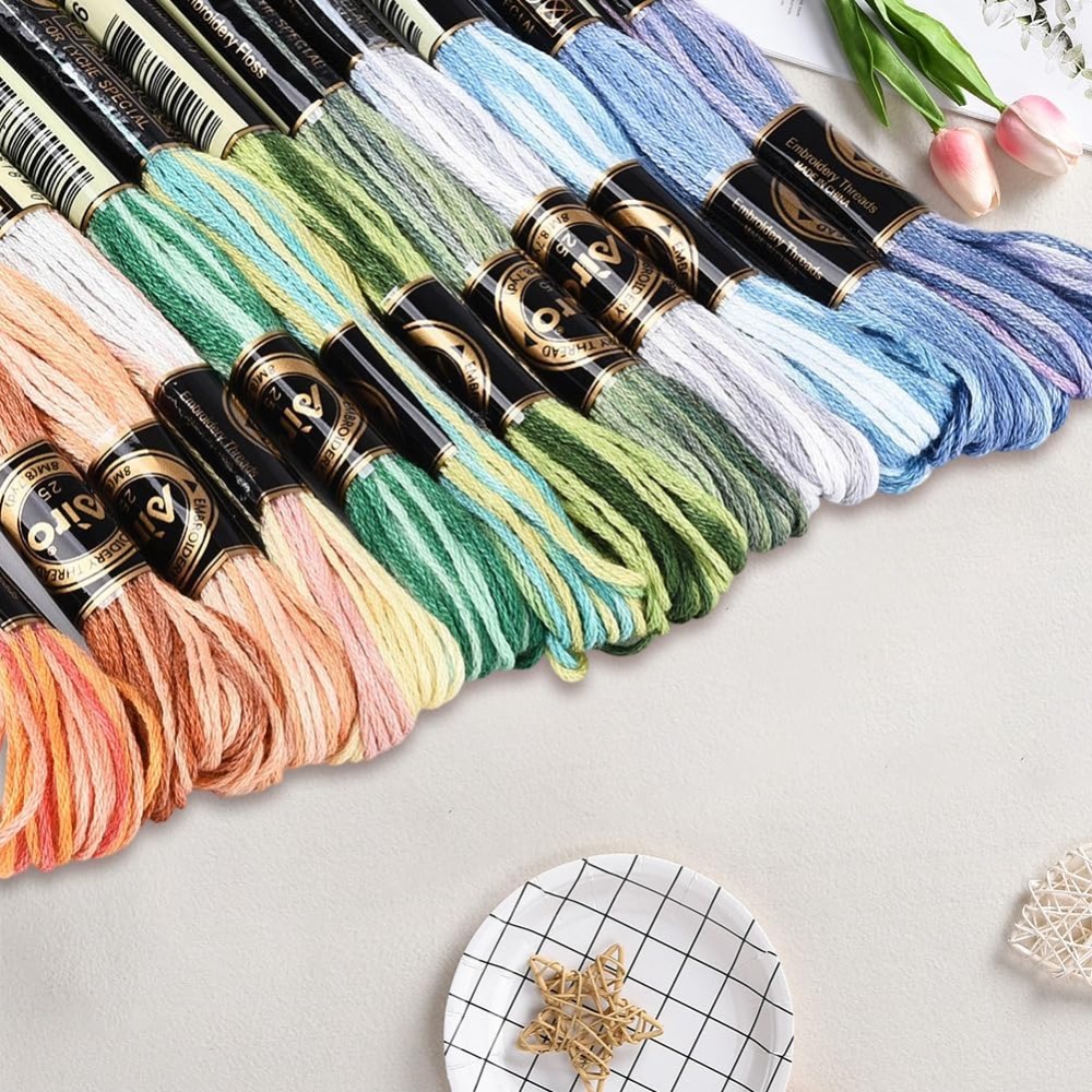 12 Gomitoli 105 Iarde Filo da  - Embroidery Stitch recensione e prezzo