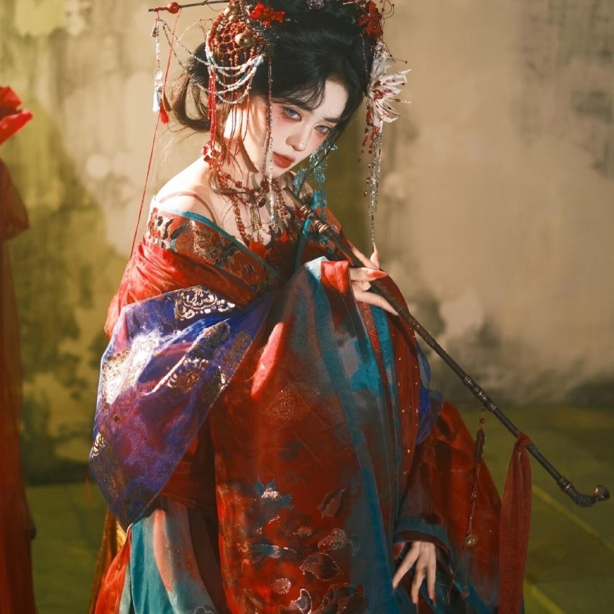 Hanfu Nero Blu Ricamato da Don - Embroidery Dress recensione e prezzo