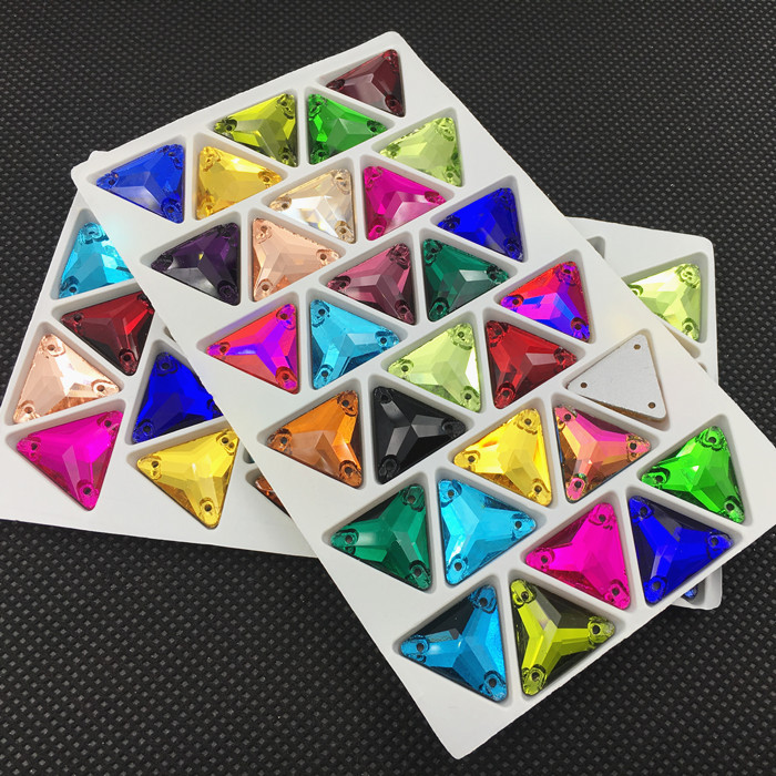 Di vetro di Cristallo del Tria - Embroidery Glass Beads recensione e prezzo